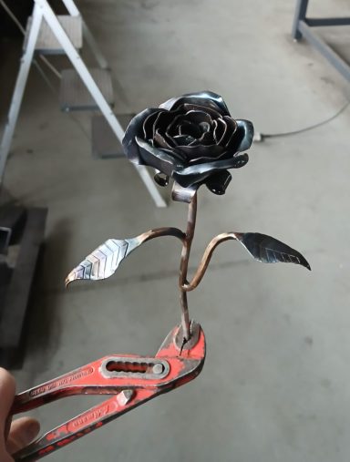 Rose handgefertigt